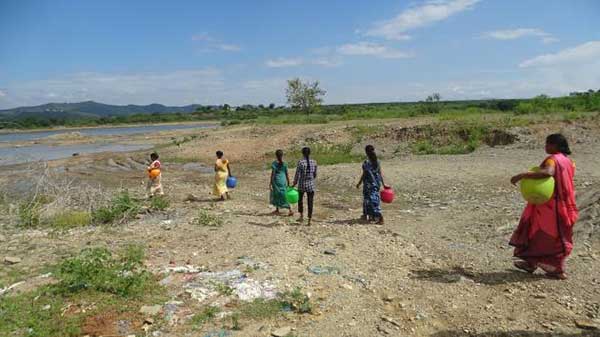 2-water_borewell_kadapa_AP_before_sarbat_da_bhala.jpg
